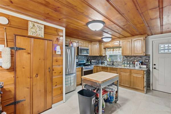 40832 RIVER RD, Dade City, FL 33525