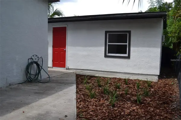 8210 N KLONDYKE ST, Tampa, FL 33604