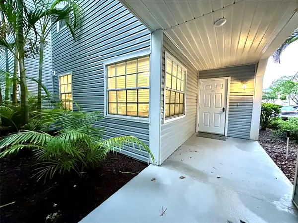 6825 STONES THROW CIR N #1107, St Petersburg, FL 33710