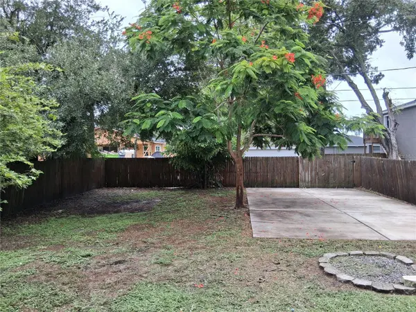 2736 S 3RD AVE S, St Petersburg, FL 33701