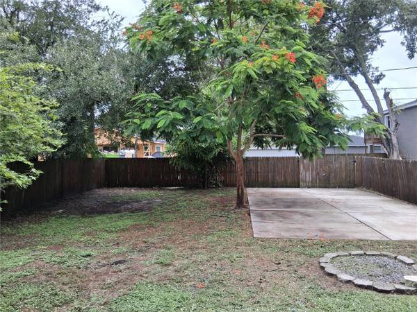 2736 S 3RD AVE S, St Petersburg, FL 33701
