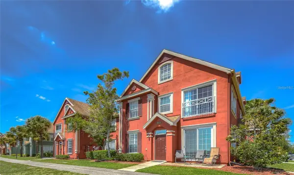 9034 LAKE CHASE ISLAND WAY #9034, Tampa, FL 33626