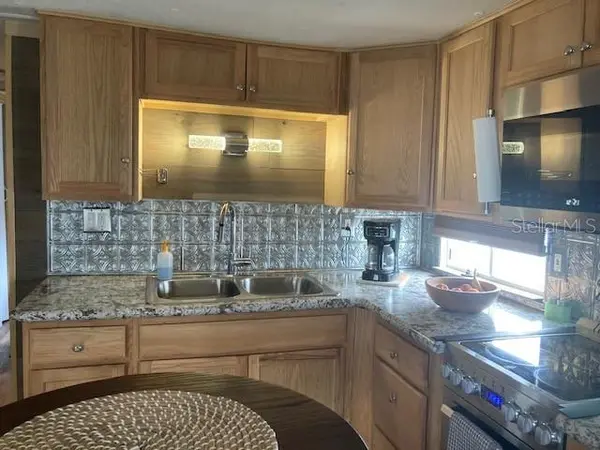 800 32ND AVE S #227, St Petersburg, FL 33705