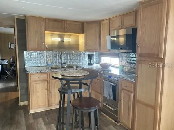 800 32ND AVE S #227, St Petersburg, FL 33705
