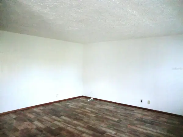 202 BEDFORD TRL #112, Sun City Center, FL 33573