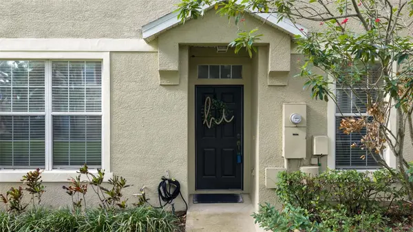 6717 EAGLE FEATHER DR, Riverview, FL 33578
