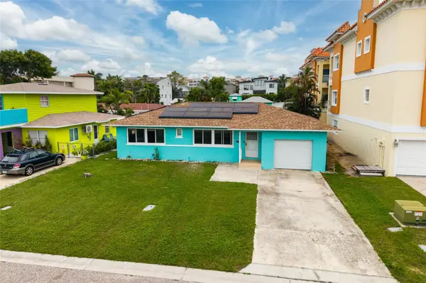 136 175TH TERRACE DR E, Redington Shores, FL 33708