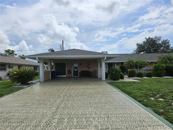 1505 N PEBBLE BEACH BLVD, Sun City Center, FL 33573