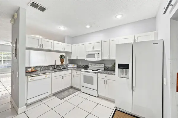 29924 PLAYA DEL REY LN, Wesley Chapel, FL 33543
