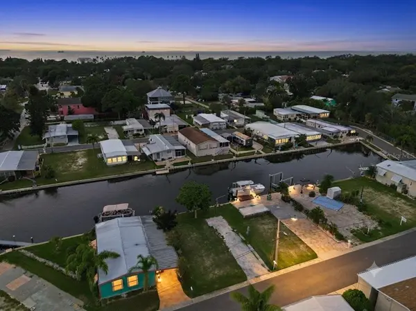 102 SCHOONER DR #102, Palm Harbor, FL 34683
