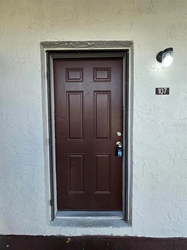 9009 TUDOR DR #G107, Tampa, FL 33615