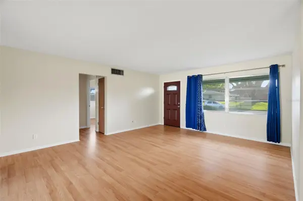 8835 109TH ST, Seminole, FL 33772