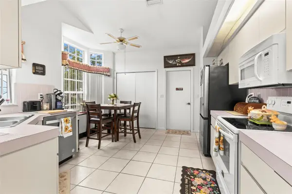 9288 NEW ORLEANS DR, Weeki Wachee, FL 34613