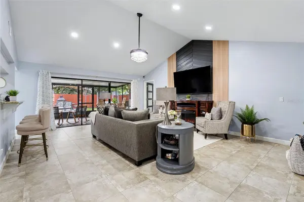 15747 SCRIMSHAW DR, Tampa, FL 33624