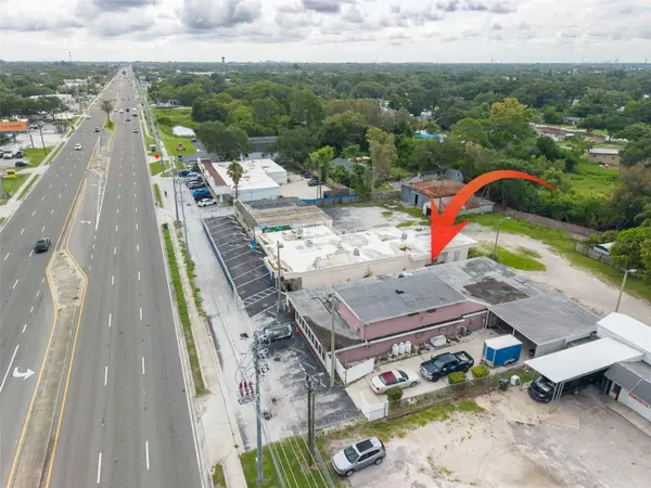 2865 E BAY DR, Largo, FL 33771