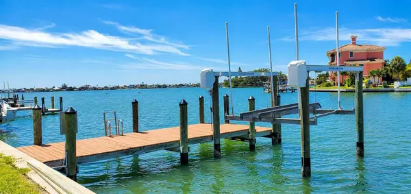 5412 LEILANI DR, St Pete Beach, FL 33706
