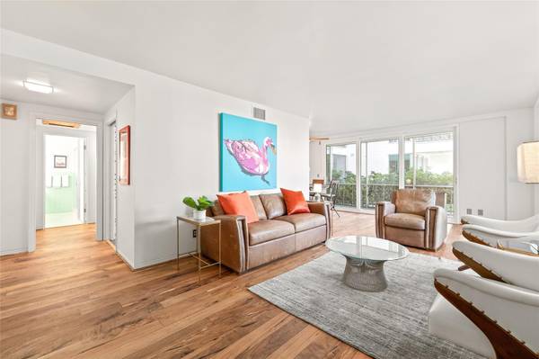 1012 N SHORE DR NE #14, St Petersburg, FL 33701