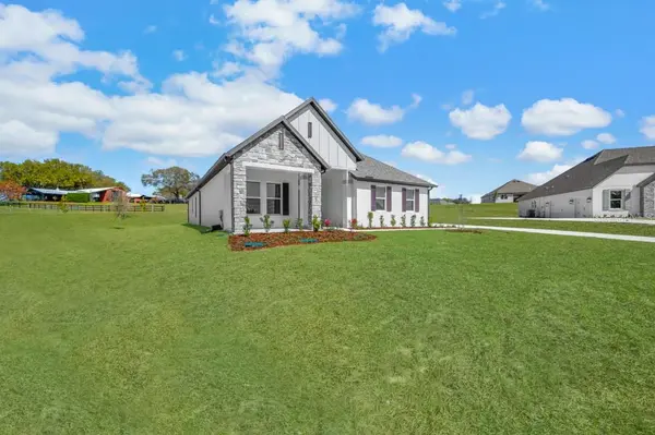 3845 SADDLE HILL TRL, Fruitland Park, FL 34731
