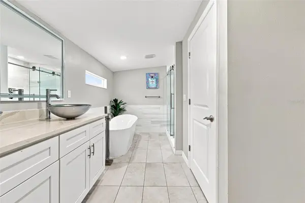 608 SAINT JUDES DR, Longboat Key, FL 34228