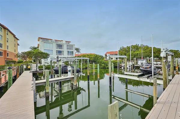 1593 PINELLAS BAYWAY S, Tierra Verde, FL 33715