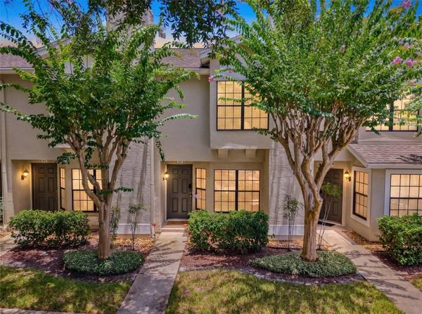 5100 BURCHETTE RD #905, Tampa, FL 33647