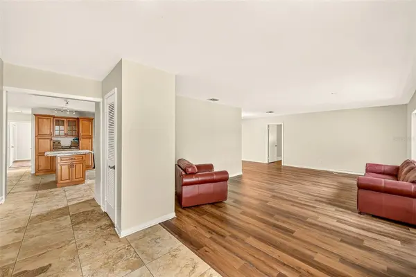 303 SAINT AUGUSTINE AVE, Temple Terrace, FL 33617