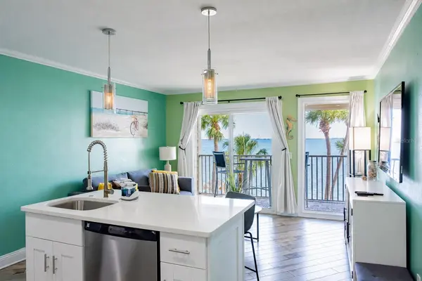 2506 N ROCKY POINT DR #331, Tampa, FL 33607