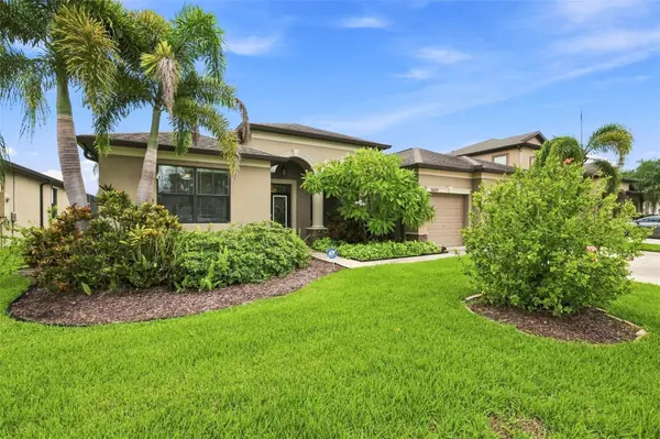 5009 JAGGED CLOUD DR, Wimauma, FL 33598