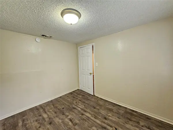 1504 E 99TH AVE #B, Tampa, FL 33612