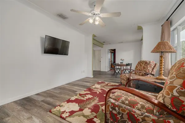 4200 29TH AVE N, St Petersburg, FL 33713