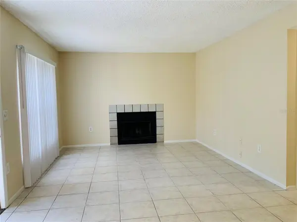 14409 HANGING MOSS CIR #102, Tampa, FL 33613