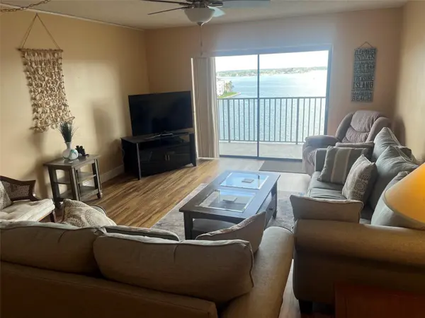 7300 SUN ISLAND DR S #702, South Pasadena, FL 33707