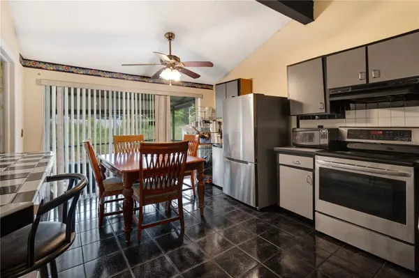8584 BRIAR GROVE CIR, Tampa, FL 33615