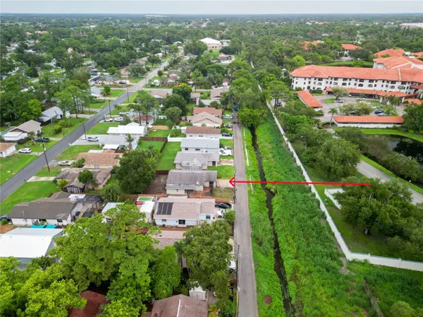 2227 BENSON ST, Sarasota, FL 34231
