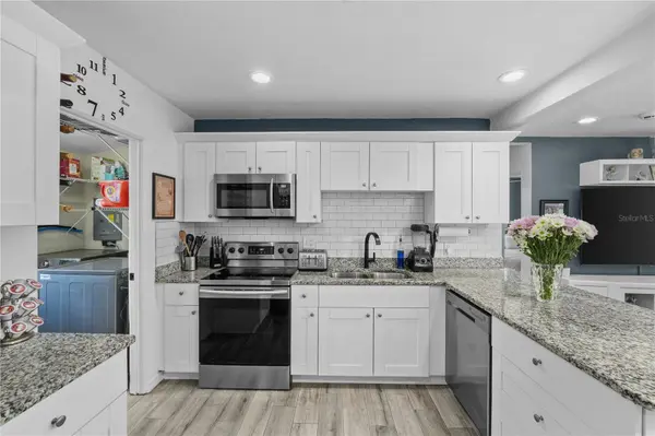 3260 36TH AVE N, St Petersburg, FL 33713
