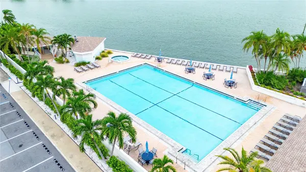 9425 BLIND PASS RD #407, St Petersburg, FL 33706