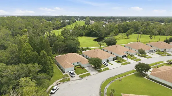 5852 AUTUMN SHIRE, Zephyrhills, FL 33541