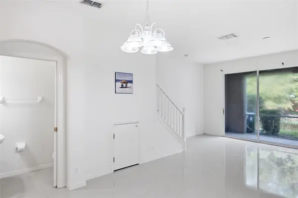 4132 BISMARCK PALM DR, Tampa, FL 33610