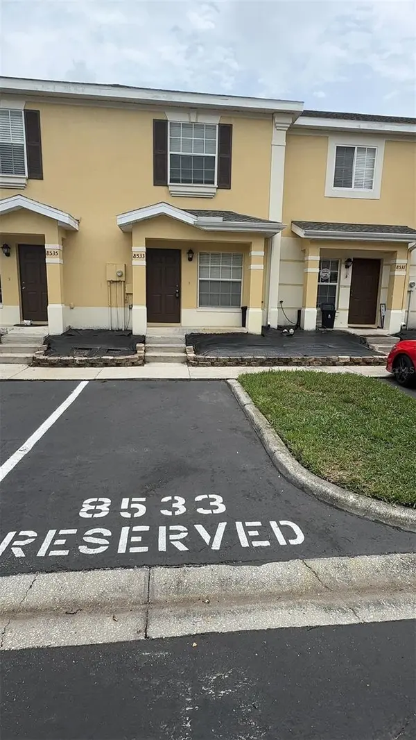 8533 TRAIL WIND DR, Tampa, FL 33647