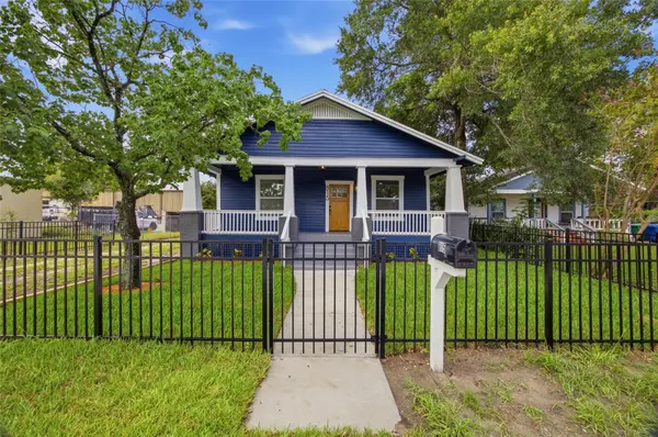 815 E FRIERSON AVE, Tampa, FL 33603