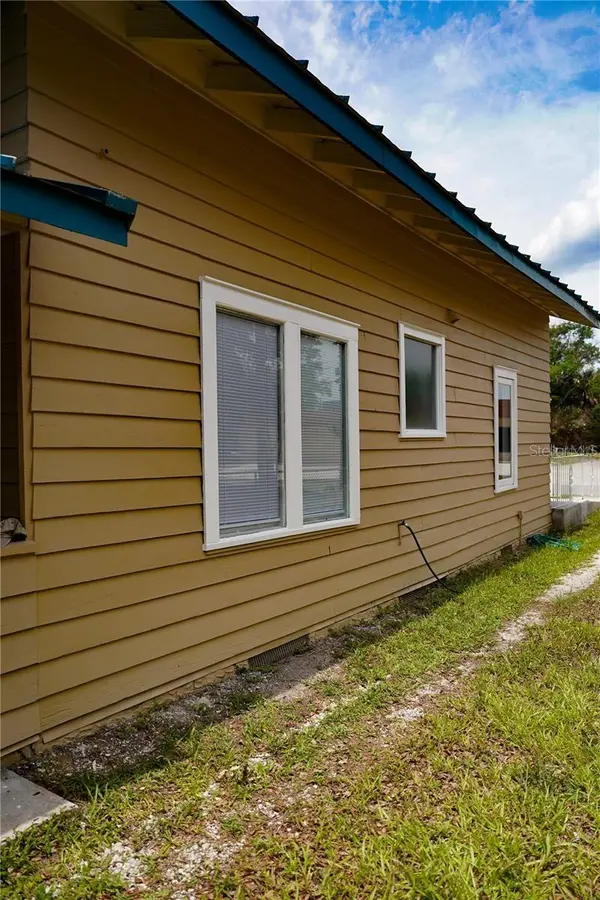 1004 TALTON AVE, Deland, FL 32720