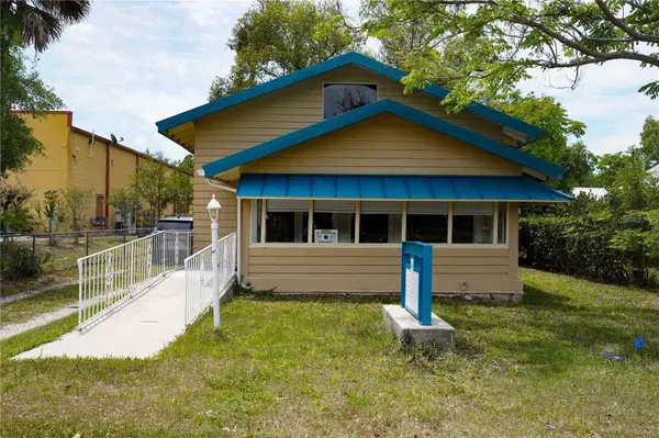 1004 TALTON AVE, Deland, FL 32720