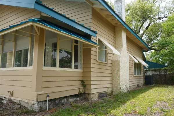 1004 TALTON AVE, Deland, FL 32720