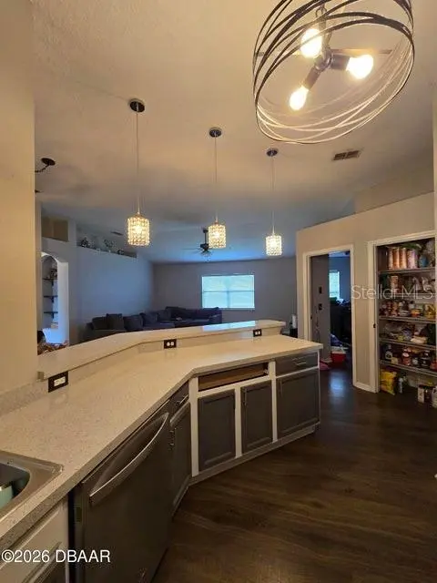 1409 SUTTON ISLAND DR, Deland, FL 32724