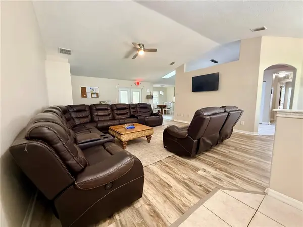 18 BURNING VIEW LN, Palm Coast, FL 32137
