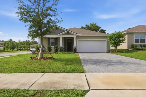 1733 CARNELIAN ST, Deland, FL 32720
