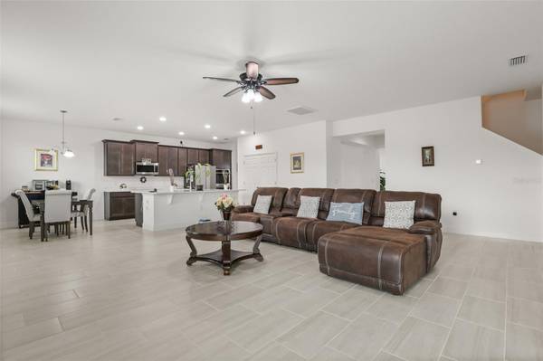 1299 WOODLINE DR, Deland, FL 32720