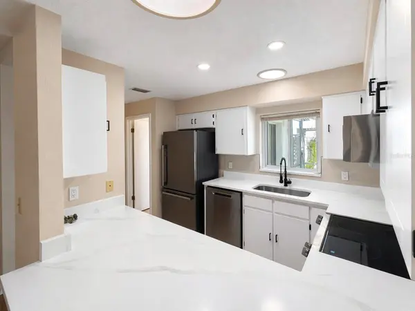 19 BANNER LN, Palm Coast, FL 32137