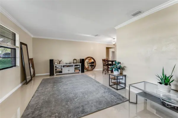 800 W RIVER OAK DR, Ormond Beach, FL 32174