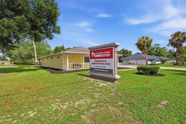 800 N STONE ST, Deland, FL 32720